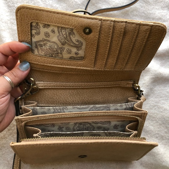 💓Simply Noelle Crossbody Bag 💓 - Picture 4 of 15